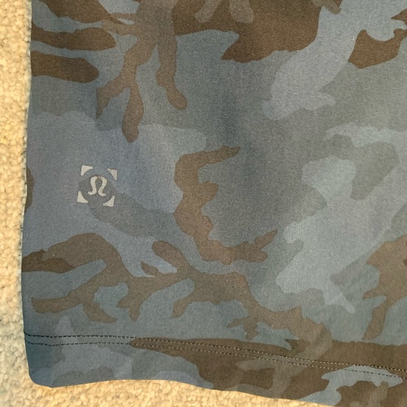 Lululemon Do Not Use Breaker Short 9” - great condition! - Picture 6 of 6